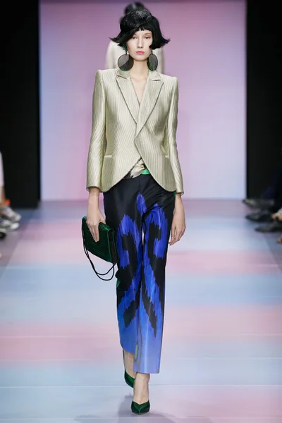 Look 1